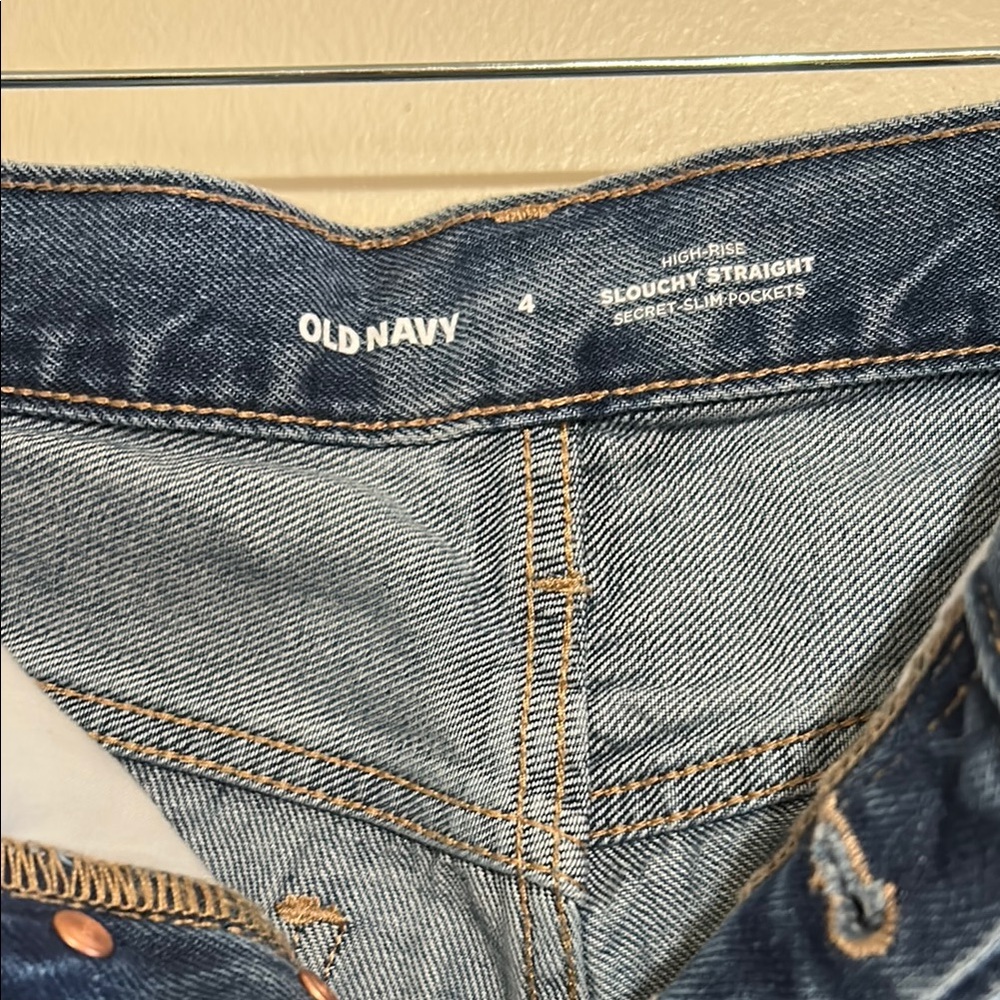 Old Navy Blue Boyfriend Jeans Distressed Cropped - Picture 6 of 8